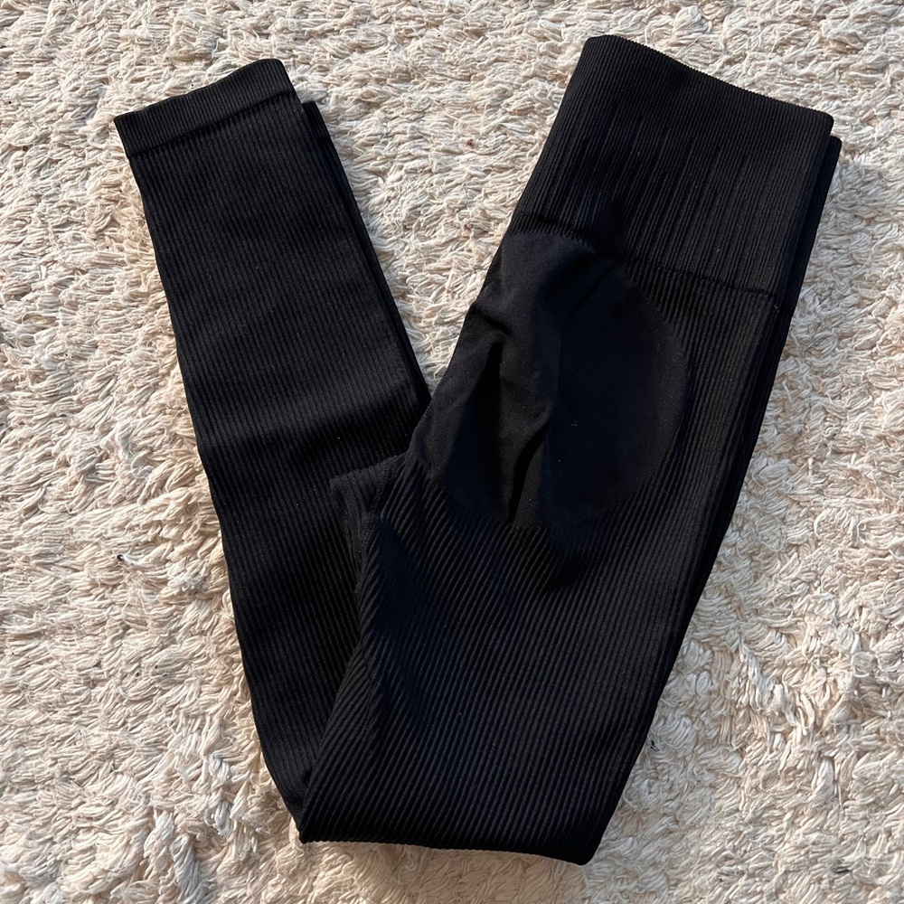 Cute dress leggings great condition